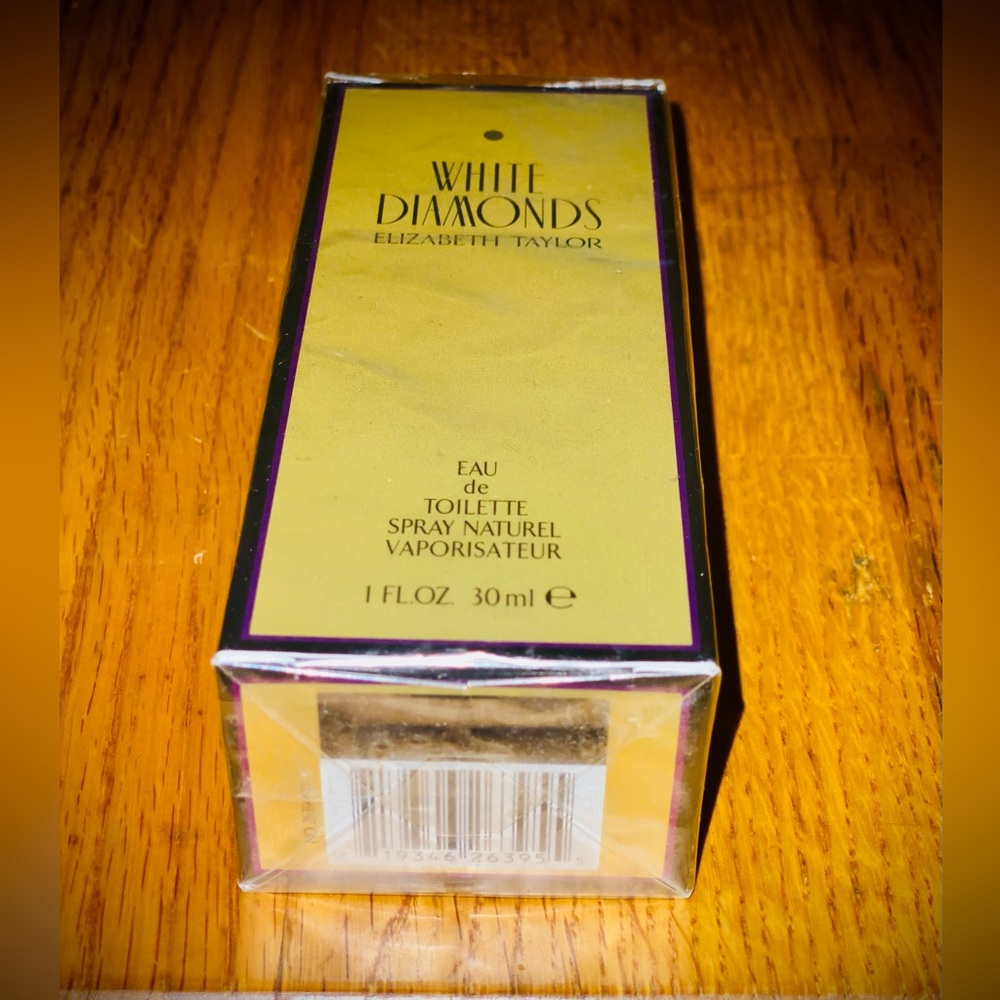Elizabeth Taylor White Diamonds Perfume - Picture 3 of 7